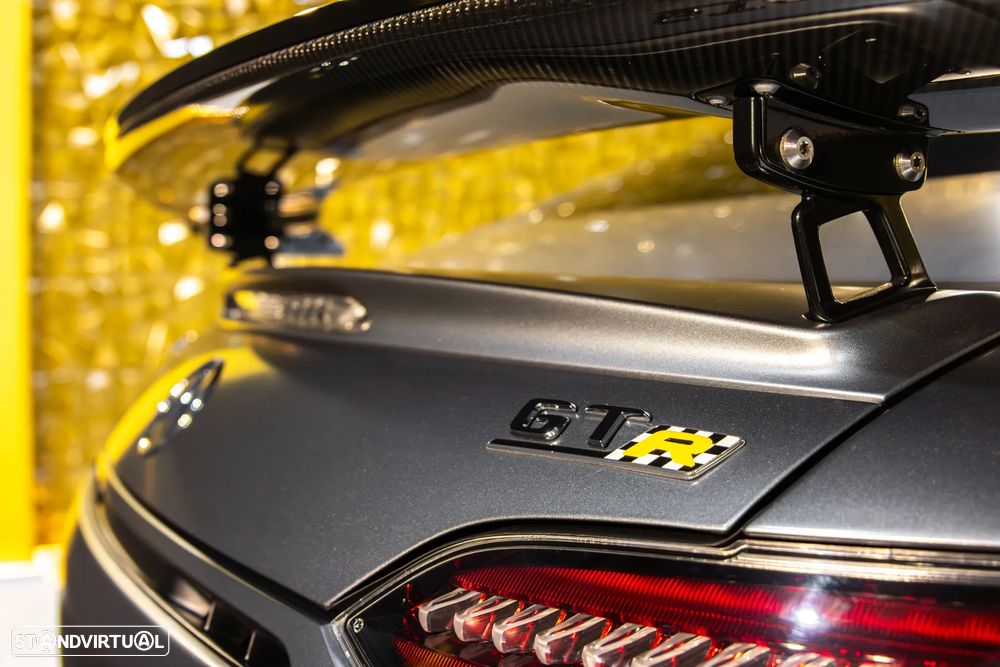 Mercedes-Benz AMG GT R - 28