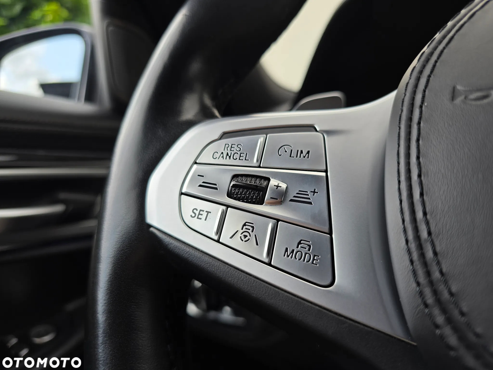BMW Seria 7 750d xDrive - 18