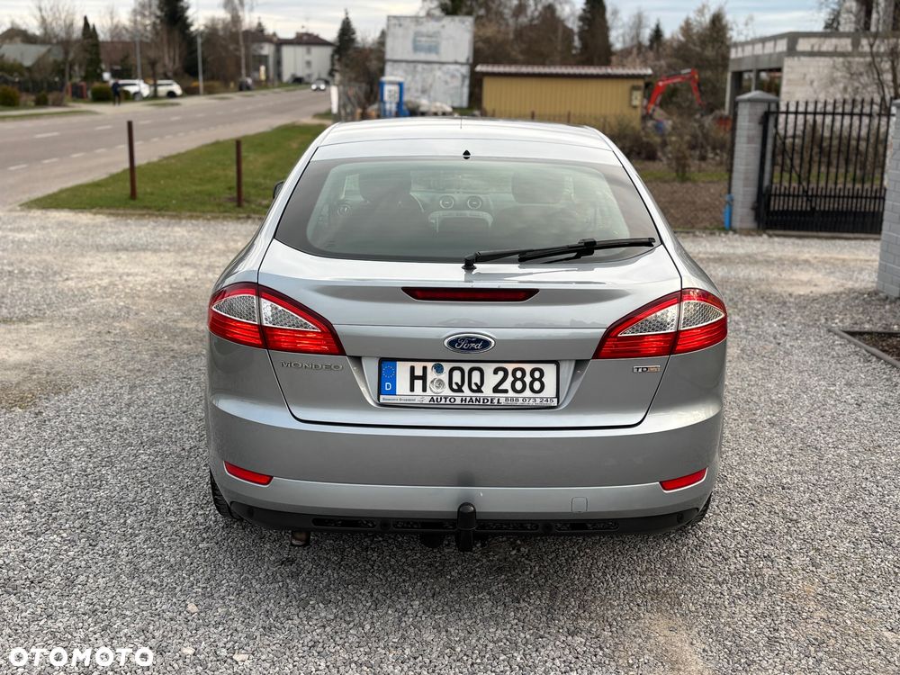 Ford Mondeo - 26