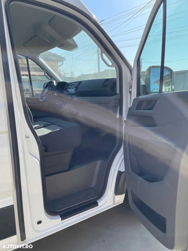 Volkswagen Crafter - 33