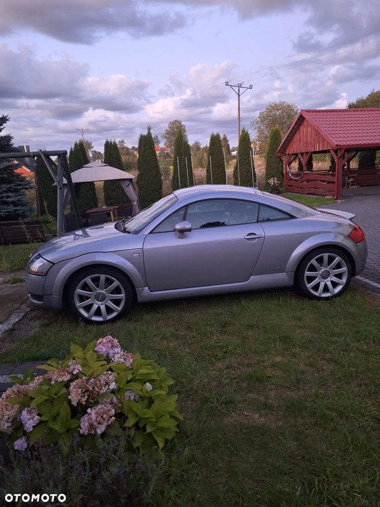 Audi TT Coupé 1.8T Quattro - 23