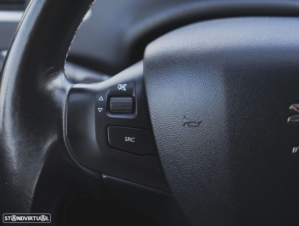 Peugeot 208 1.6 BlueHDi Active - 14