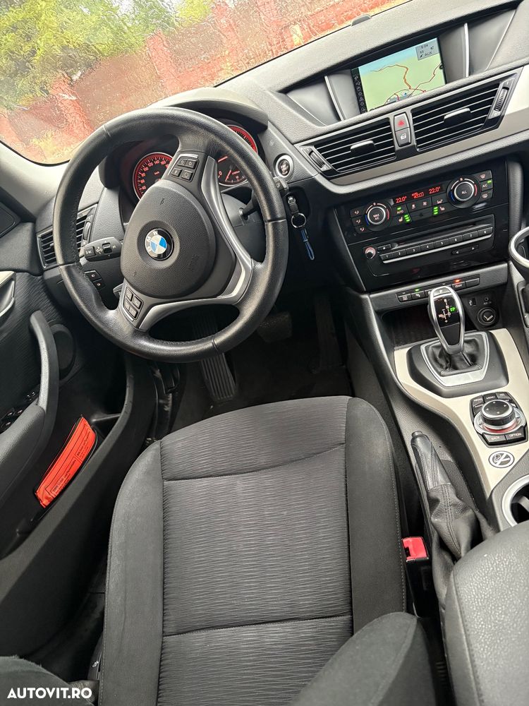 BMW X1 xDrive20d Aut. Sport Line - 6