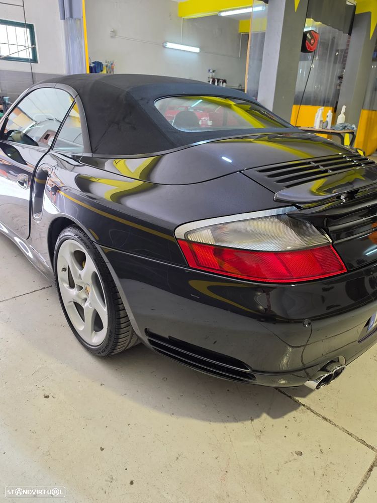 Porsche 911 Série F - 51