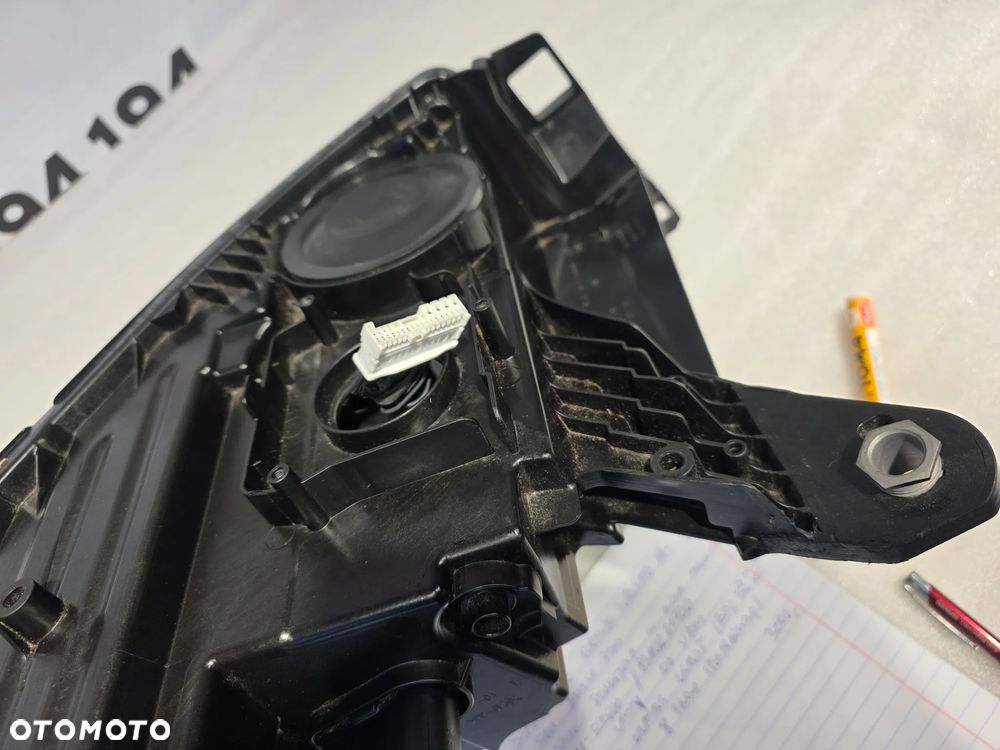 SKODA ENYAQ 5LB LEWA LAMPA FULL LED CRYSTAL LIGHTING , NR 5LB941015 , NR AUKCJI LPP230 - 26