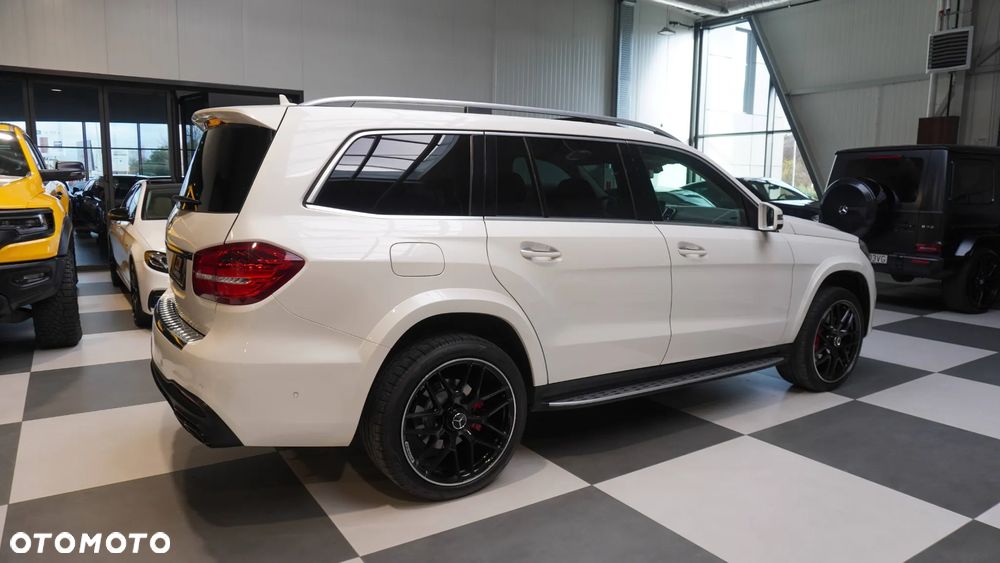 Mercedes-Benz GLS 350 d 4Matic 9G-TRONIC Exclusive - 4