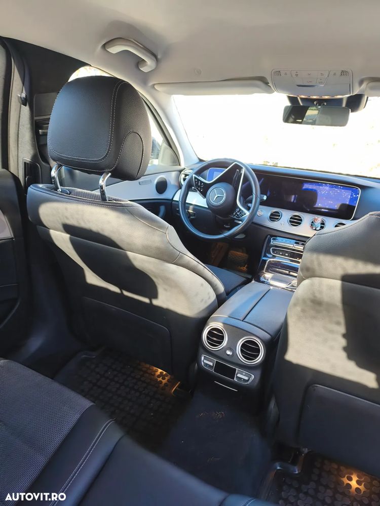 Mercedes-Benz E - 10