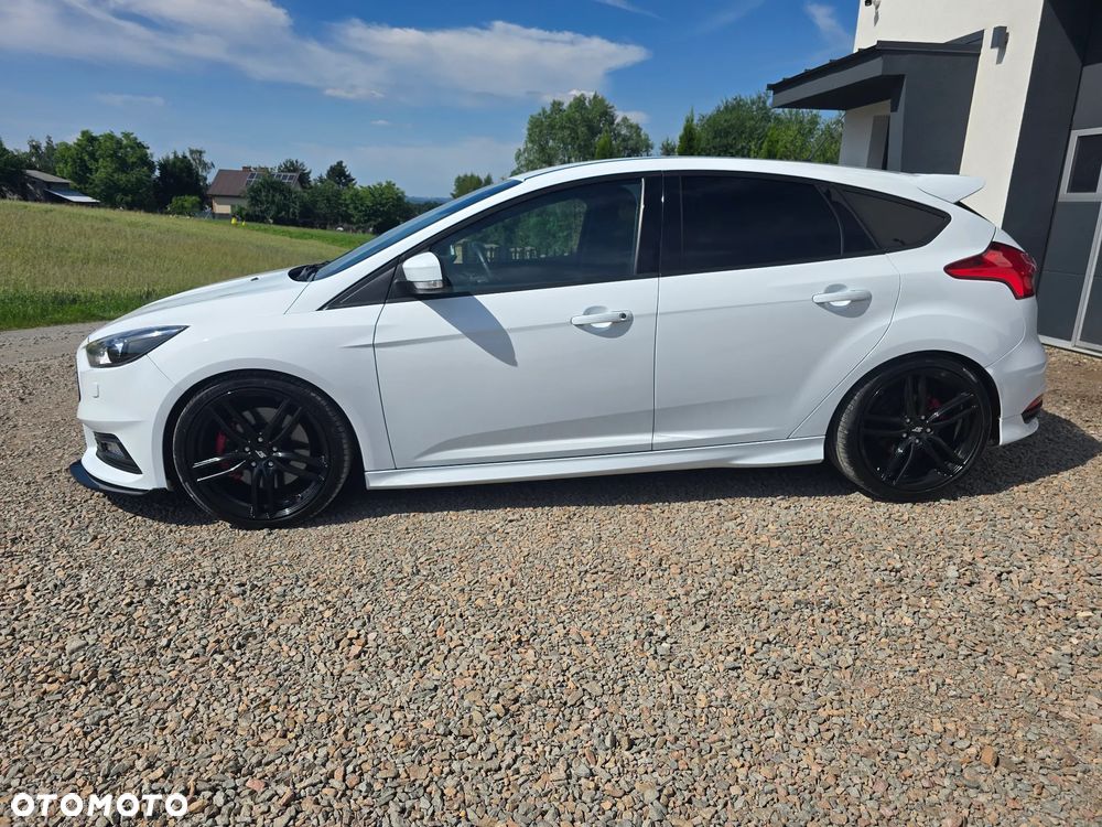 Ford Focus - 3