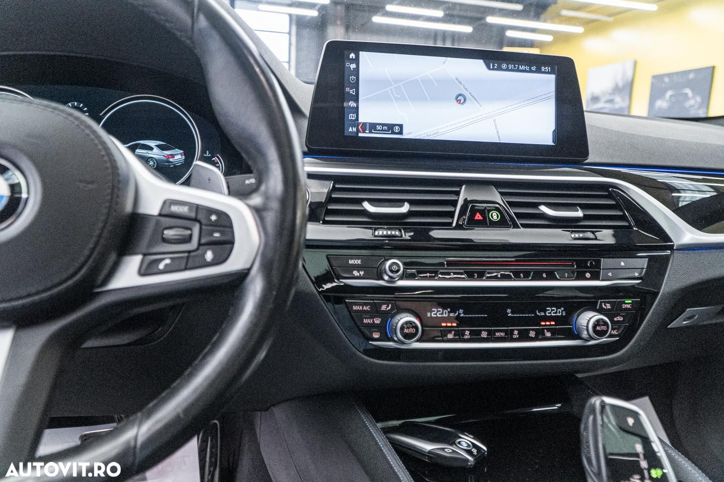 BMW Seria 5 540i AT - 24