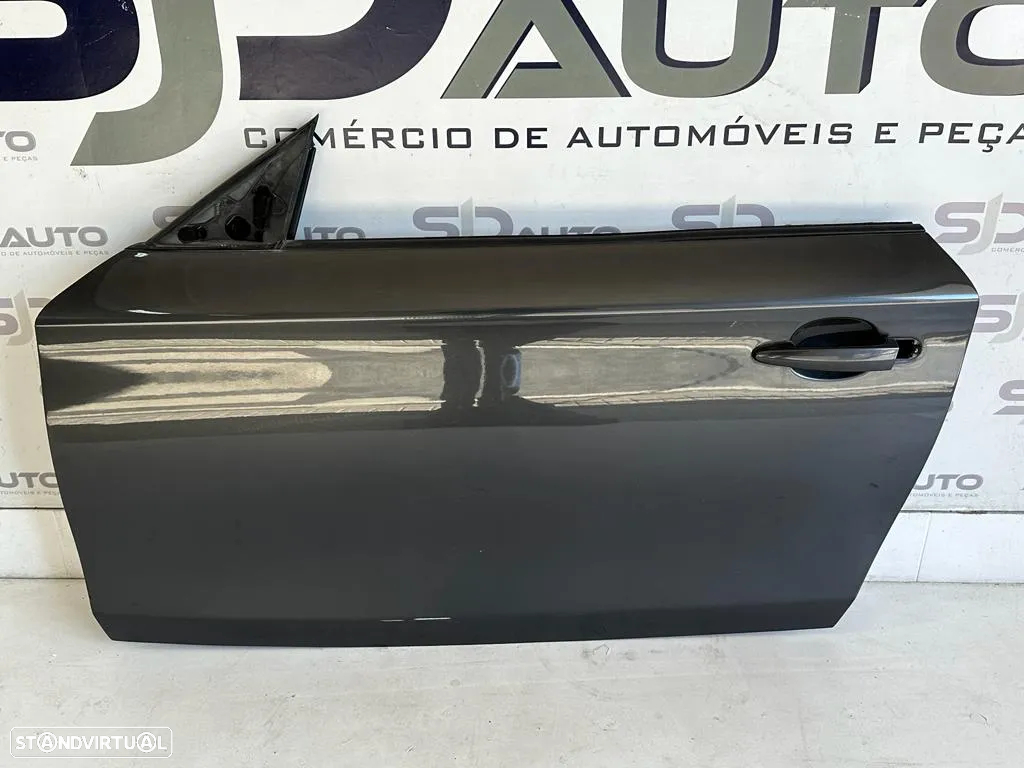 Porta Frente Direita / Esquerda - BMW  Série 1 E81 / E82 - 6