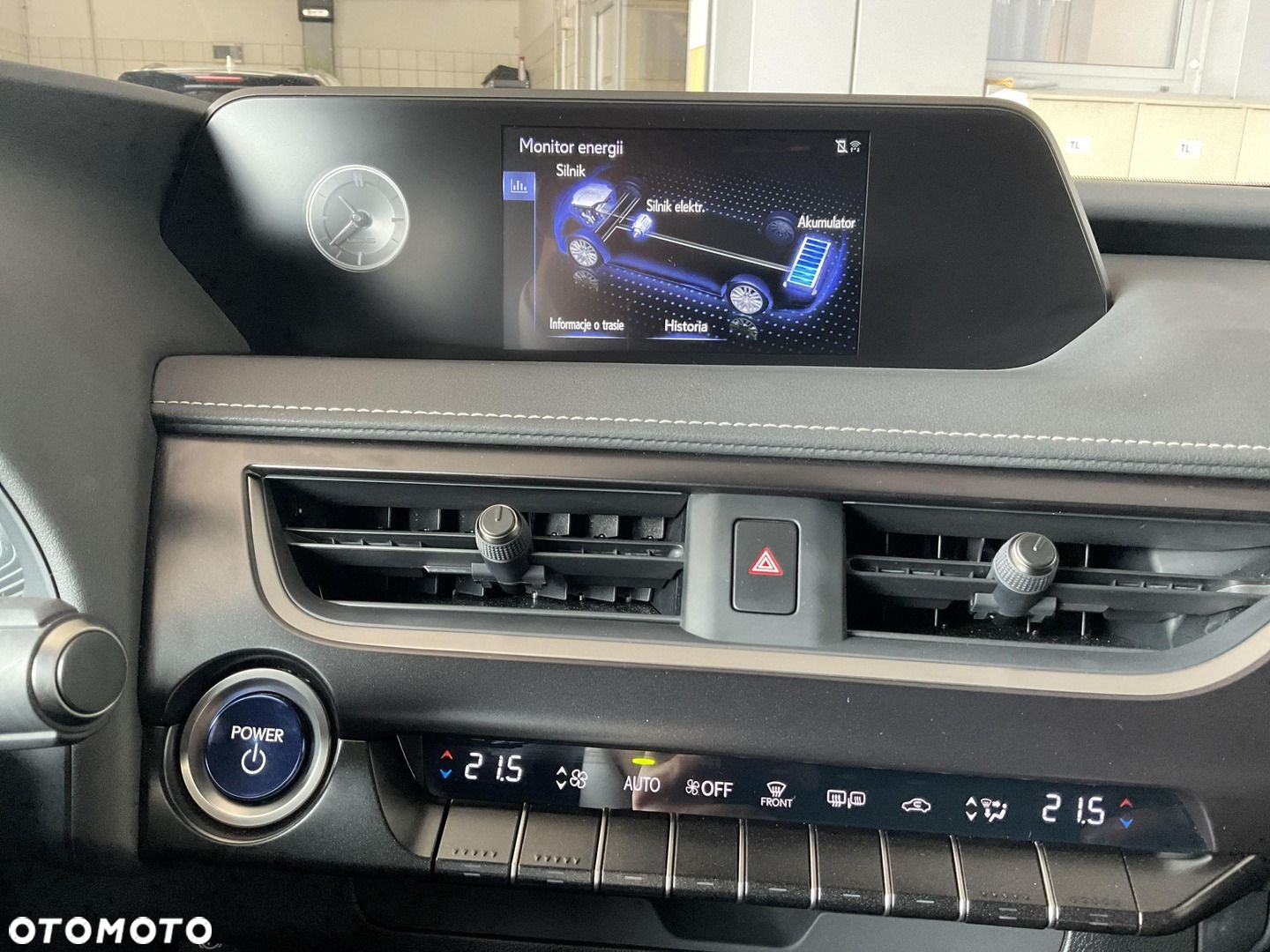 Lexus UX 250h GPF F Impression 2WD - 27