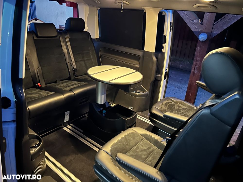 Volkswagen Multivan - 12