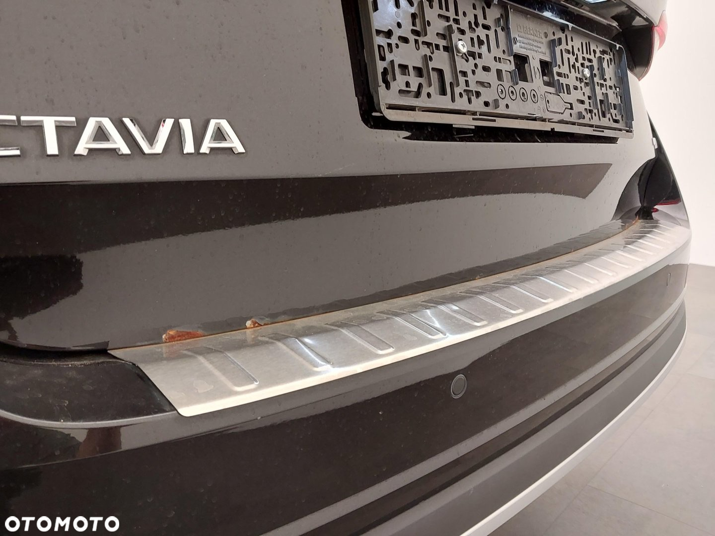 Skoda Octavia Combi 2.0 TDI DSG 4x4 Scout First Edition - 19