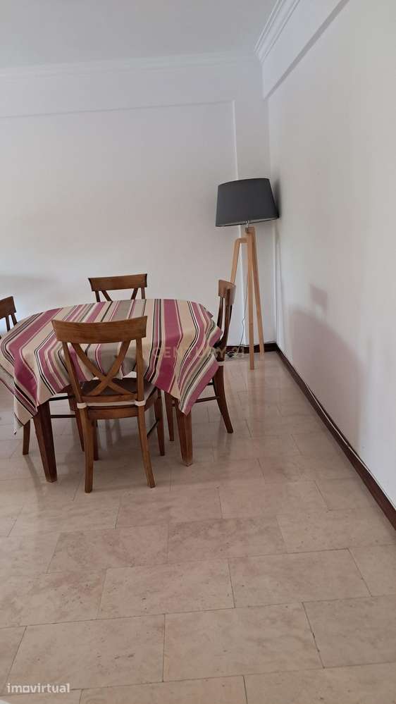 Apartamento T2 com duas varandas, garagem e arrecadação na Costa da Gu - Grande imagem: 4/33