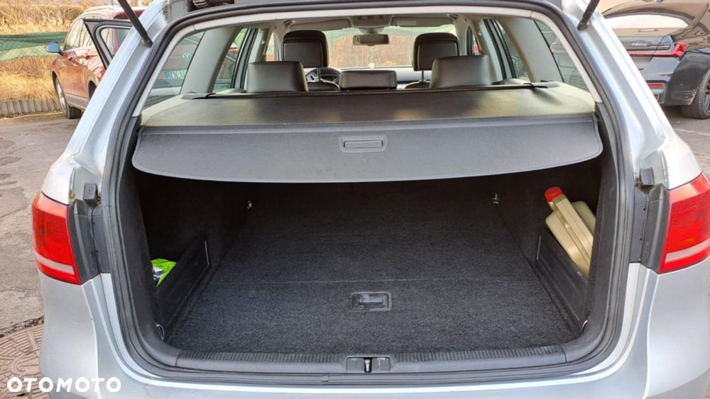 Volkswagen Passat - 9