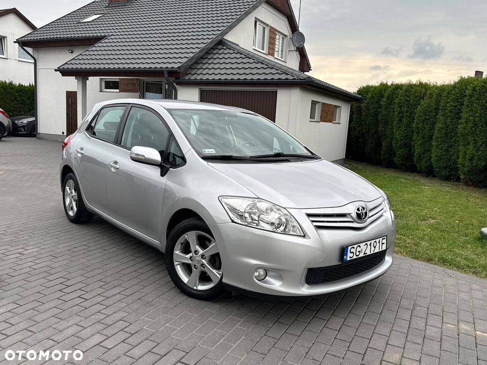 Toyota Auris - 4