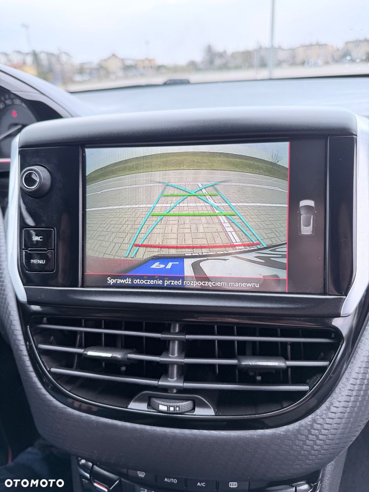 Peugeot 2008 1.2 Pure Tech Allure S&S EAT6 - 14