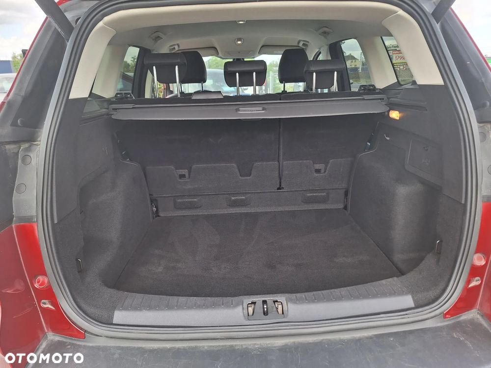 Ford Kuga 1.5 EcoBoost 2x4 Titanium - 16
