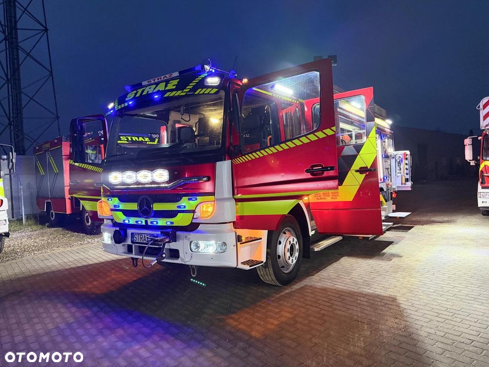 Mercedes-Benz Mercedes Atego GBA Wóz Strażacki Woda+Piana, Wysokie prześwity, Maszt oświetleniowy - 16
