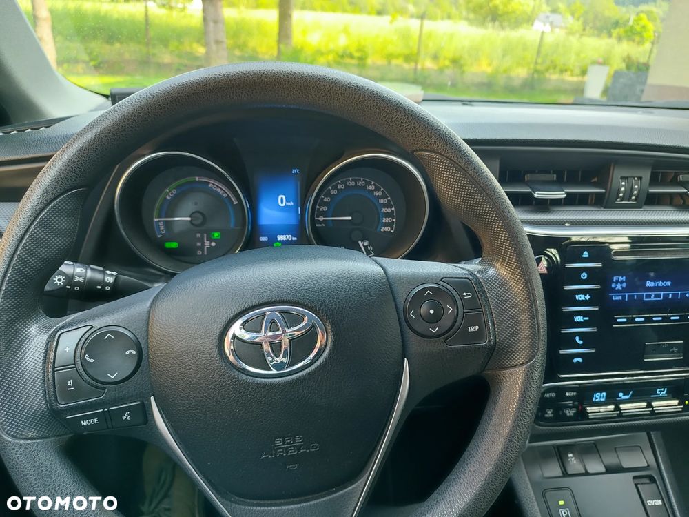 Toyota Auris - 4