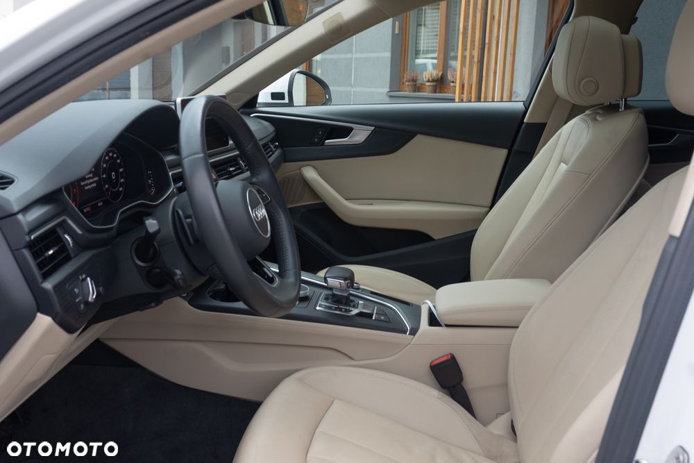 Audi A4 Limousine - 15