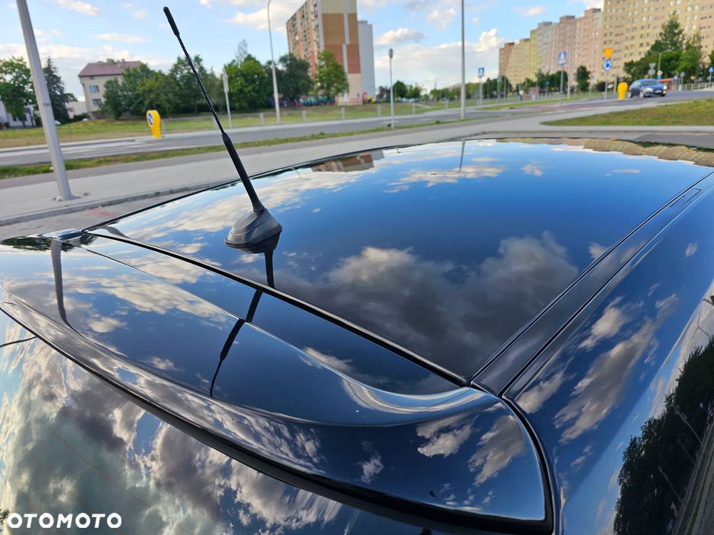 Opel Astra 2.0 T OPC - 10