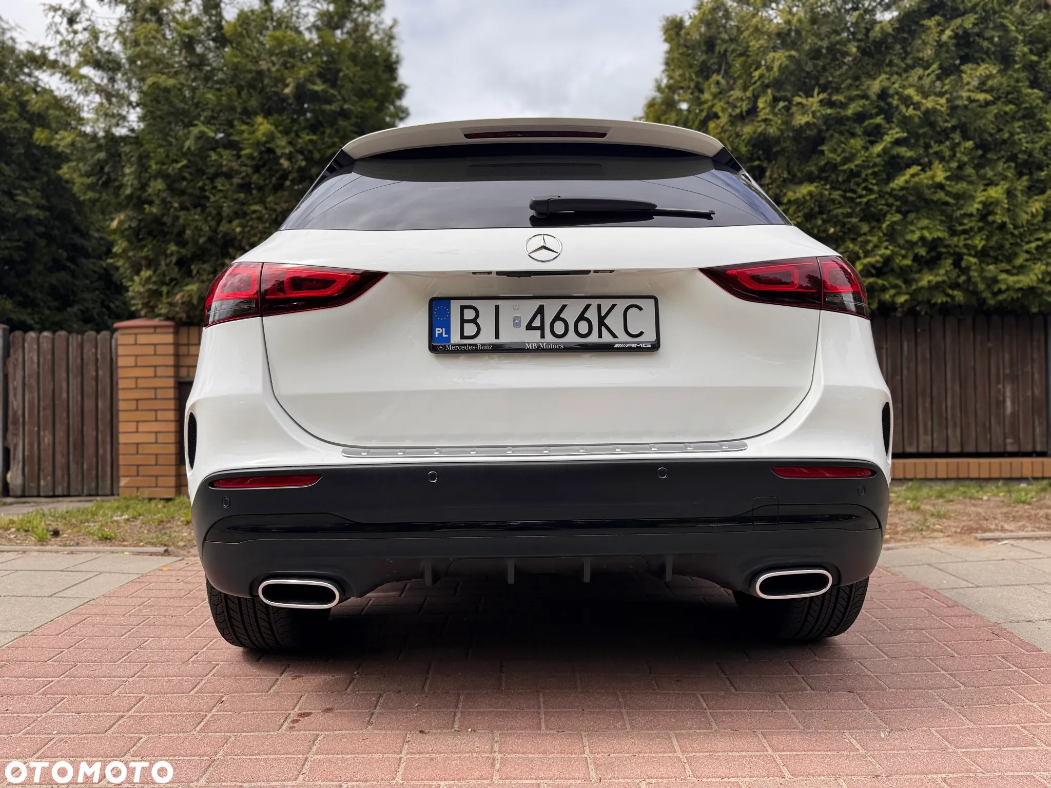 Mercedes-Benz GLA 250 8G-DCT AMG Line - 12