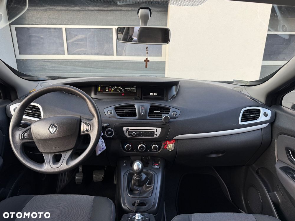 Renault Scenic 1.5 dCi Bose - 12
