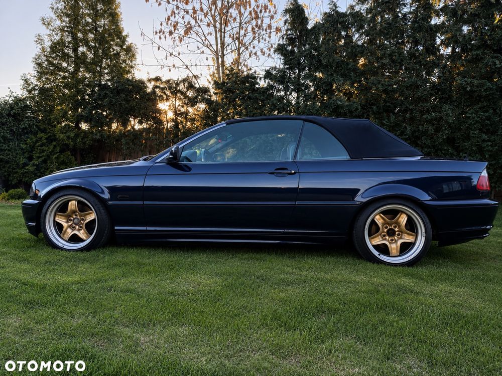 BMW Seria 3 325i - 1