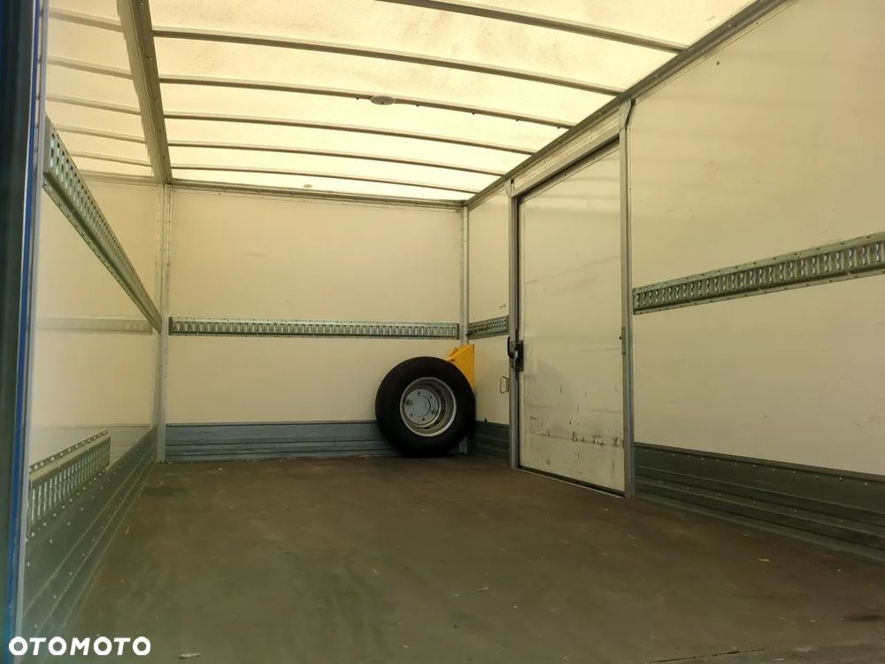 Iveco DAILY CAISSE 7T2 - 16