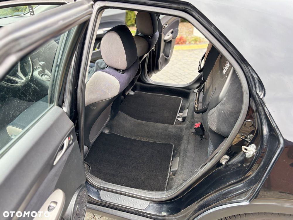 Honda Civic 1.8 Comfort - 14
