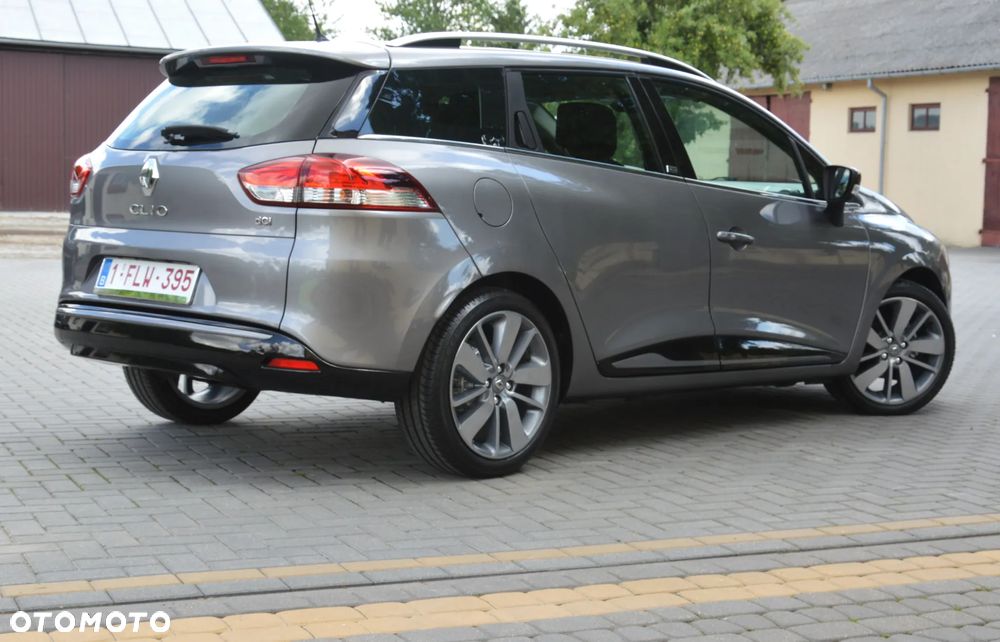 Renault Clio - 7