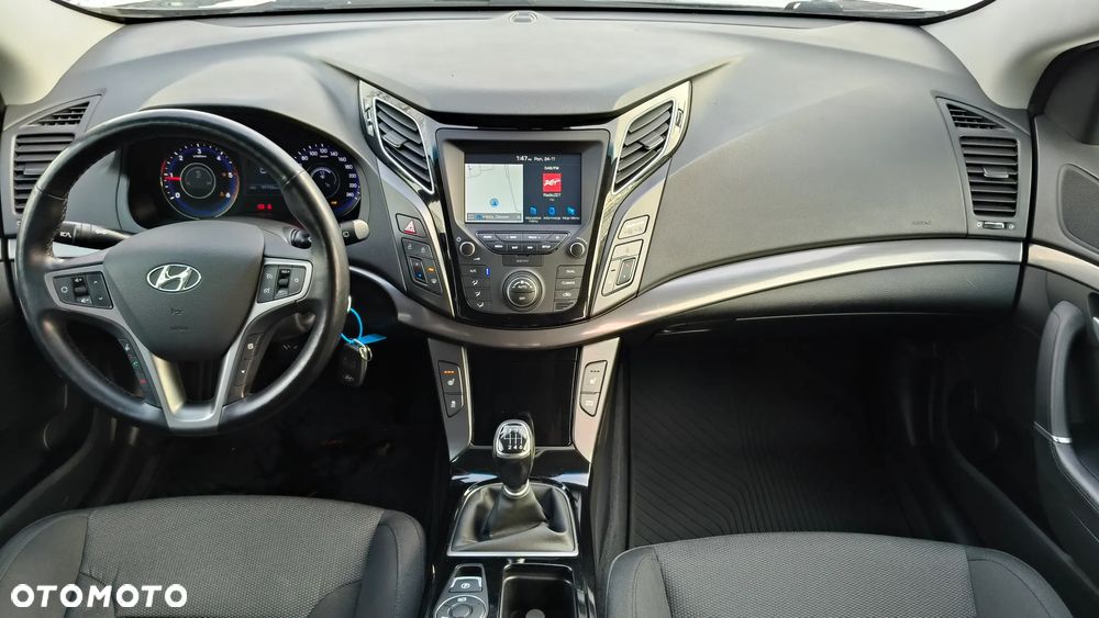 Hyundai i40 Kombi blue 1.6 CRDi Space - 15