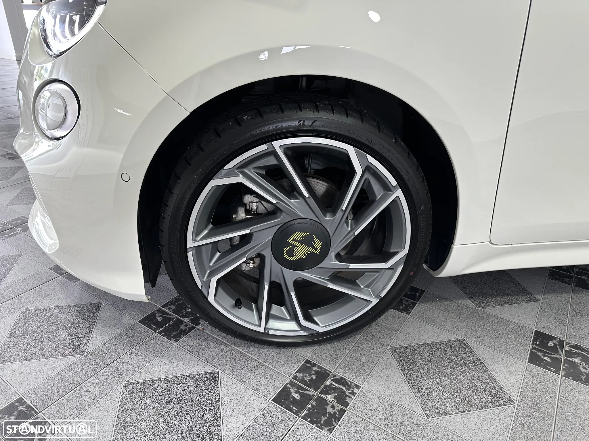 Abarth 500e Scorpionissima - 11