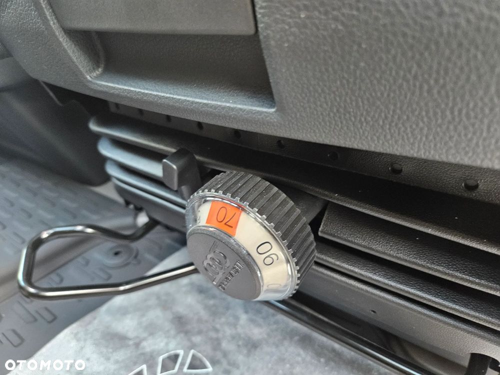 Volkswagen Crafter - 22