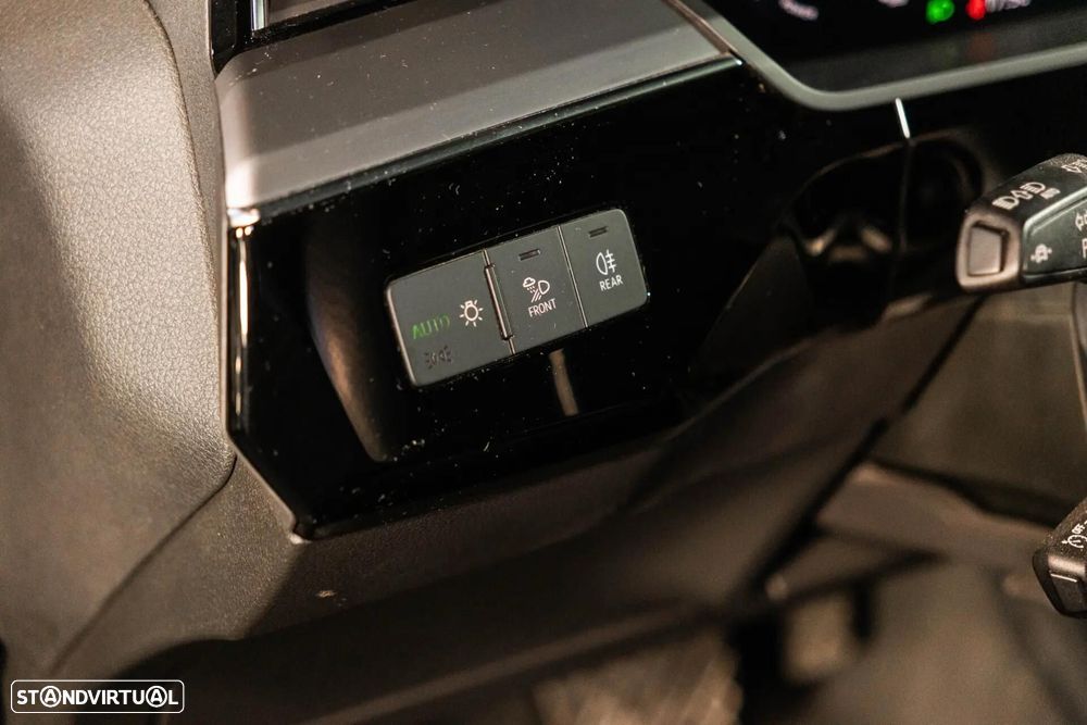 Audi e-tron 55 quattro - 39