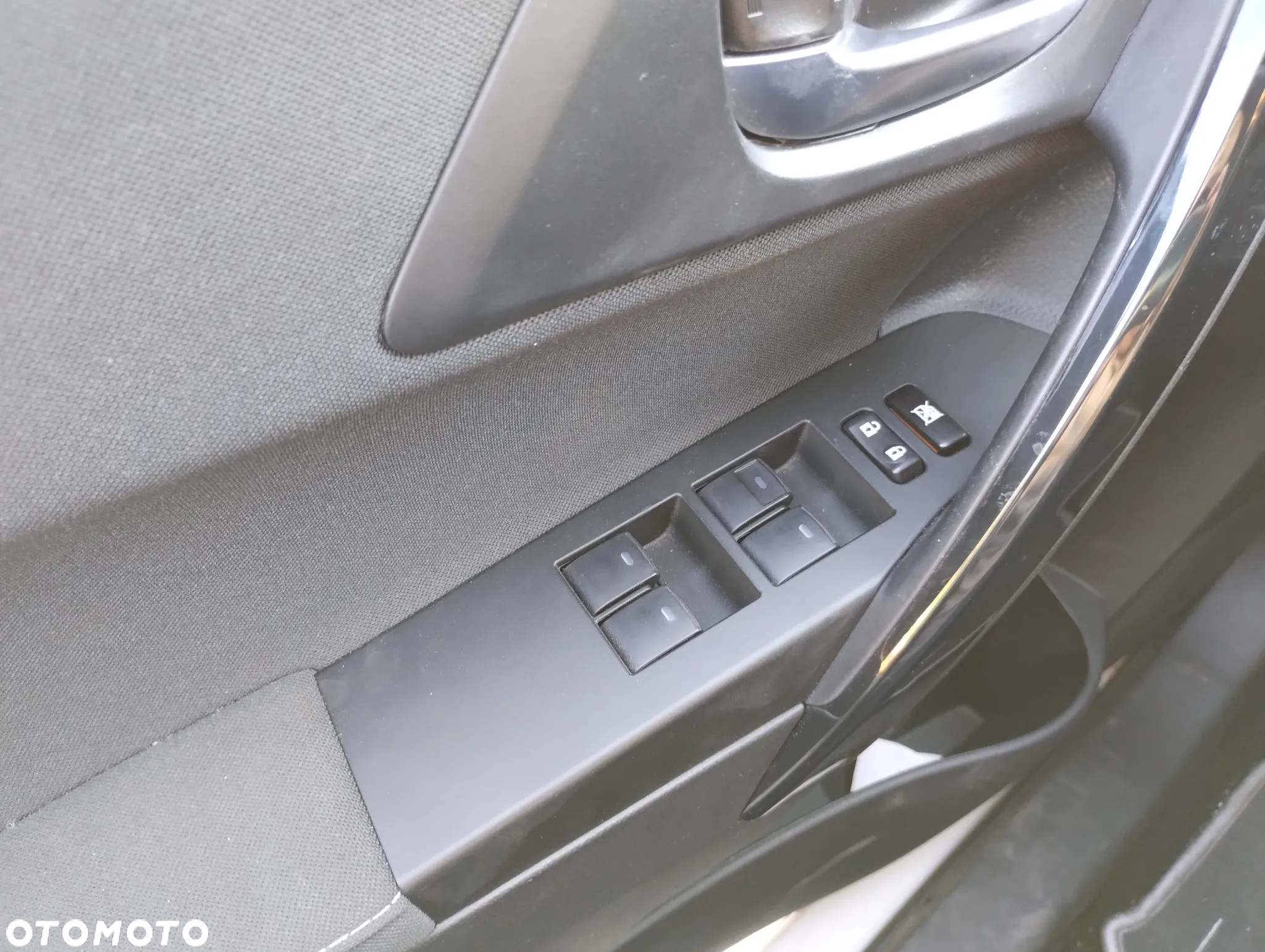 Toyota Auris - 10