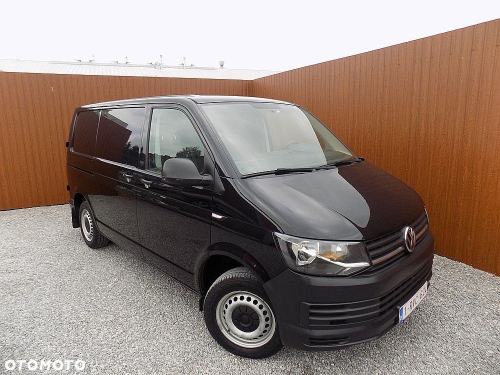 Volkswagen Transporter - 1