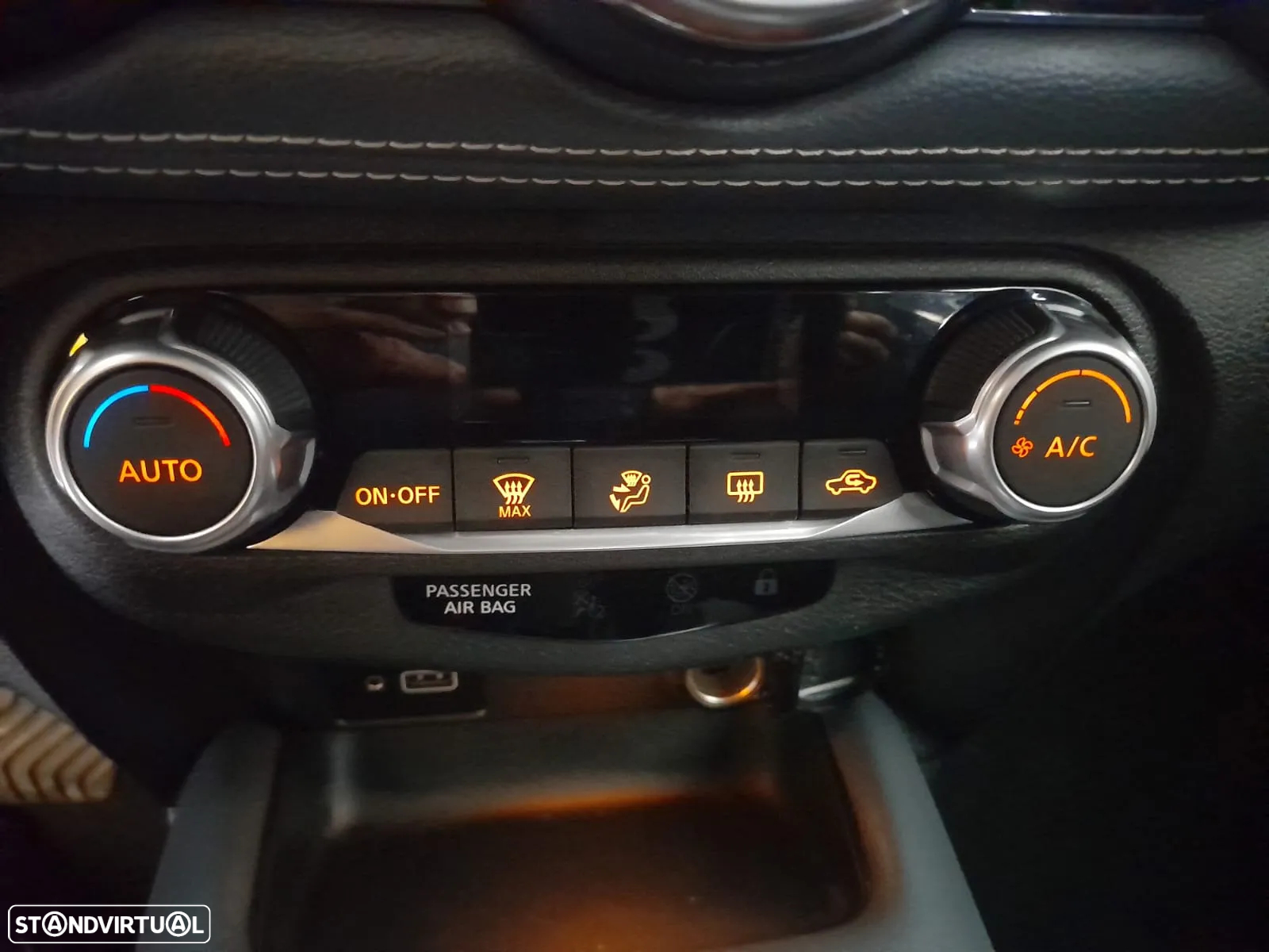 Nissan Juke 1.0 DIG-T N-Connecta NAV. DCT - 15