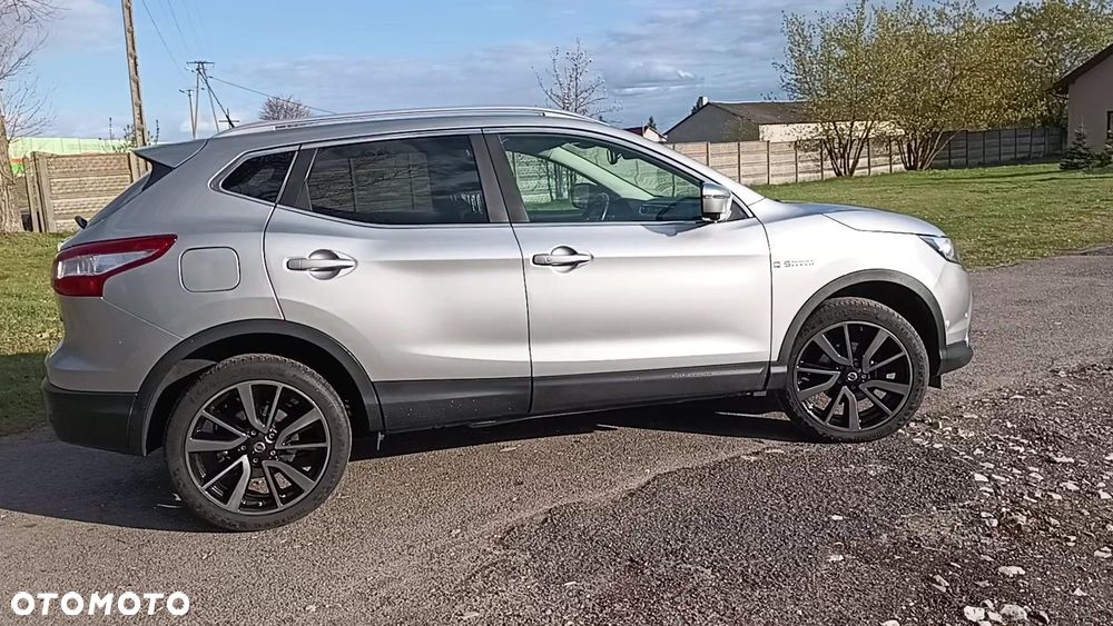 Nissan Qashqai - 25