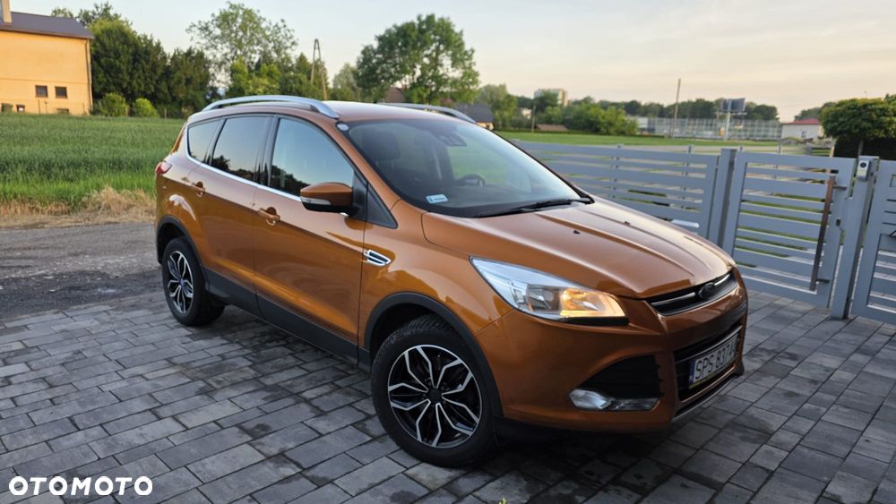 Ford Kuga 2.0 TDCi 2x4 Titanium - 6
