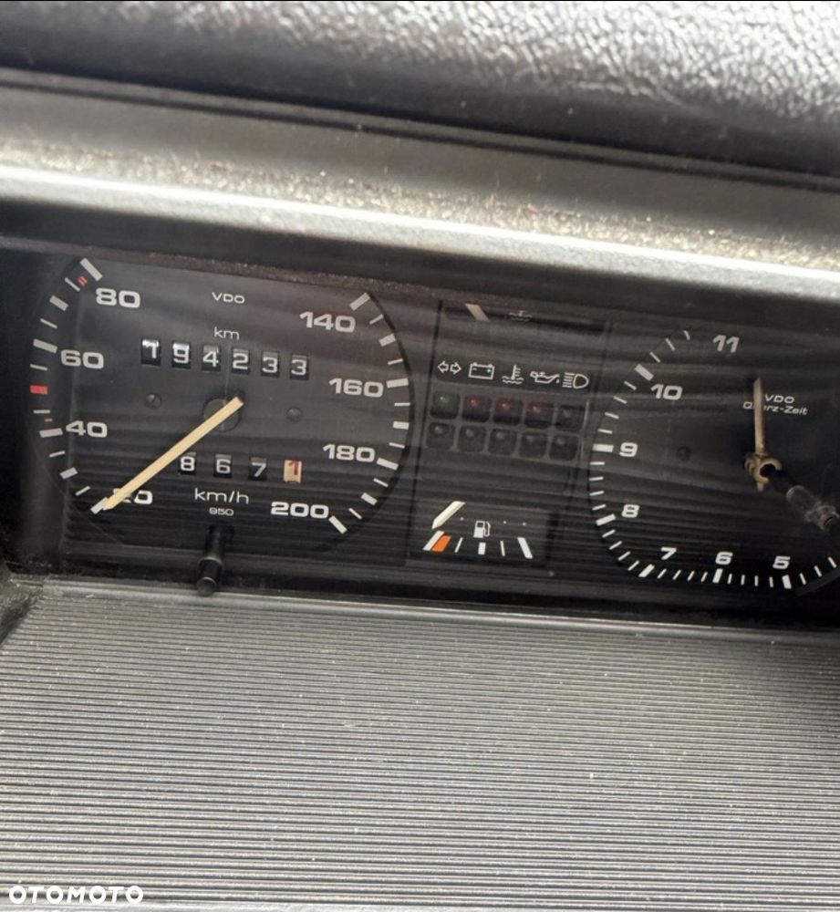 Volkswagen Golf 1.6 - 9