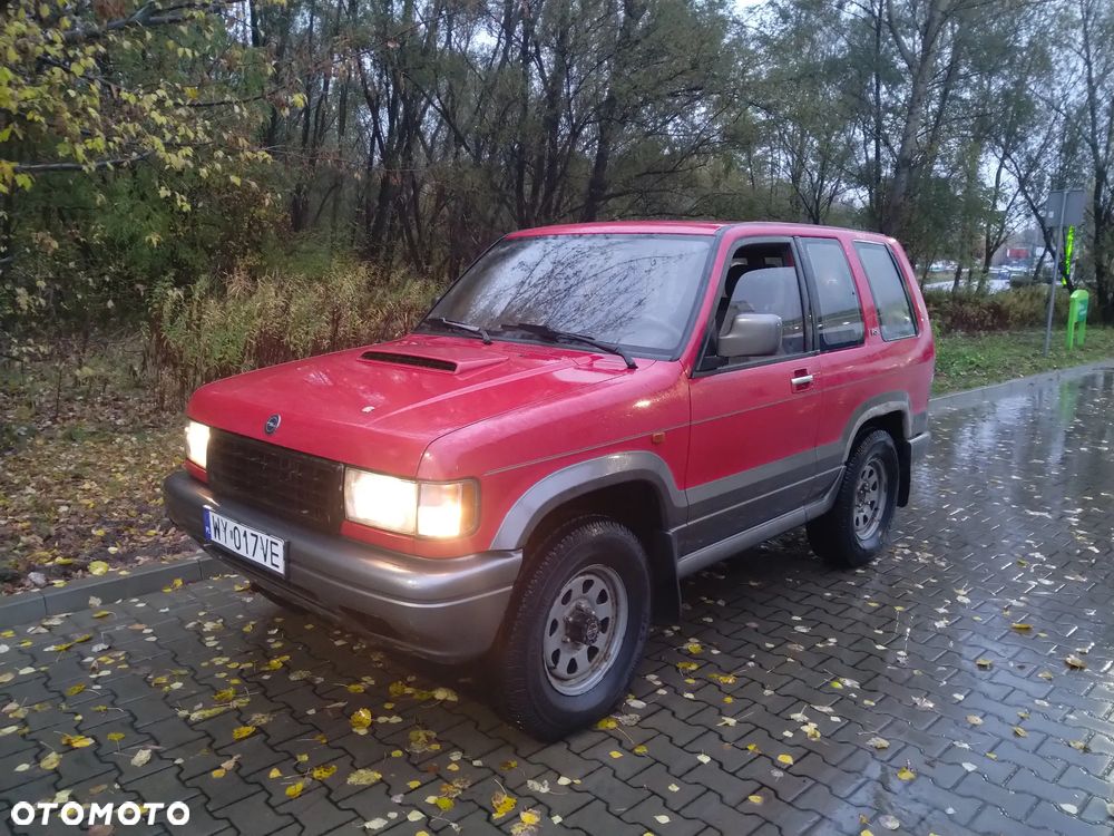 Isuzu Trooper - 1