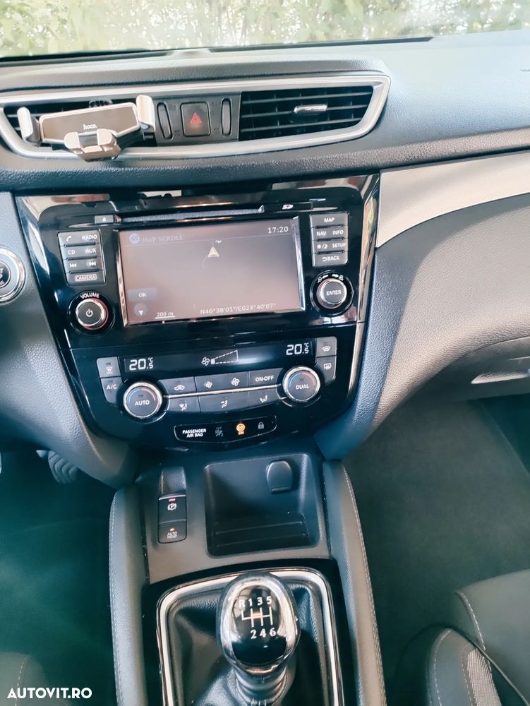 Nissan Qashqai DIG-T Start/Stop N-Connecta - 17