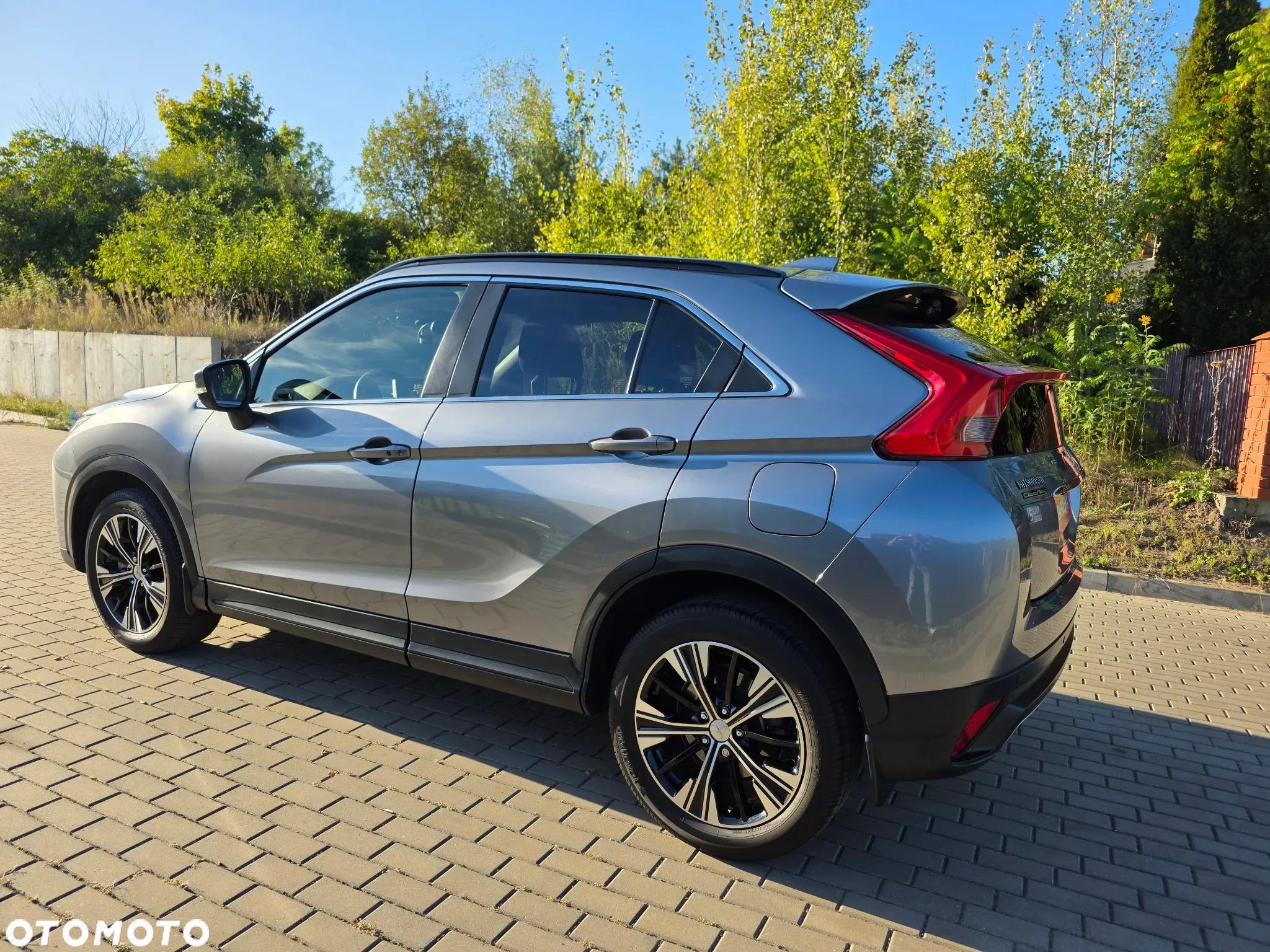 Mitsubishi Eclipse Cross - 15