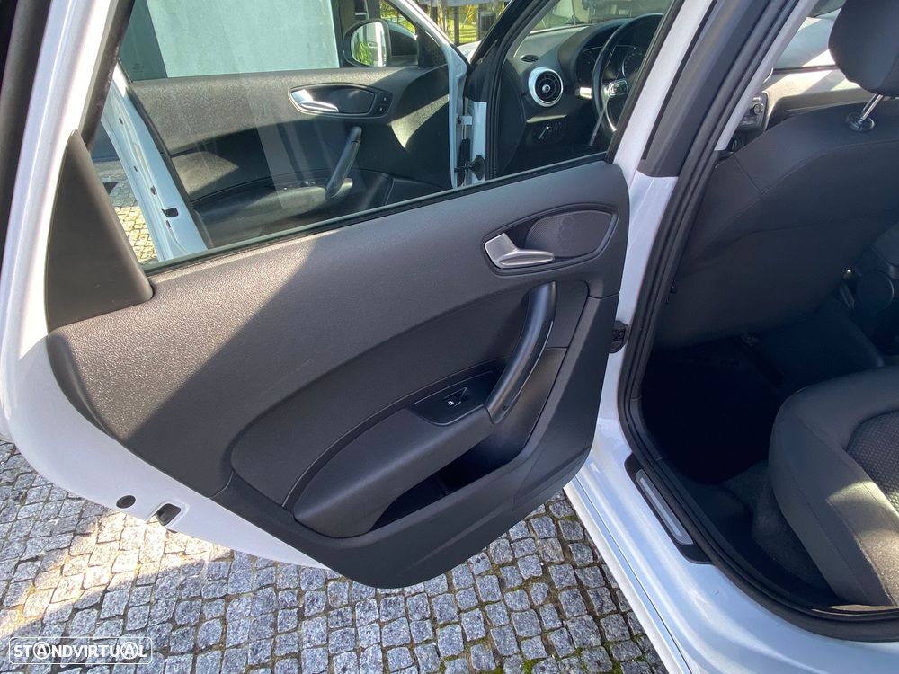 Audi A1 Sportback 1.6 TDI S-line - 34