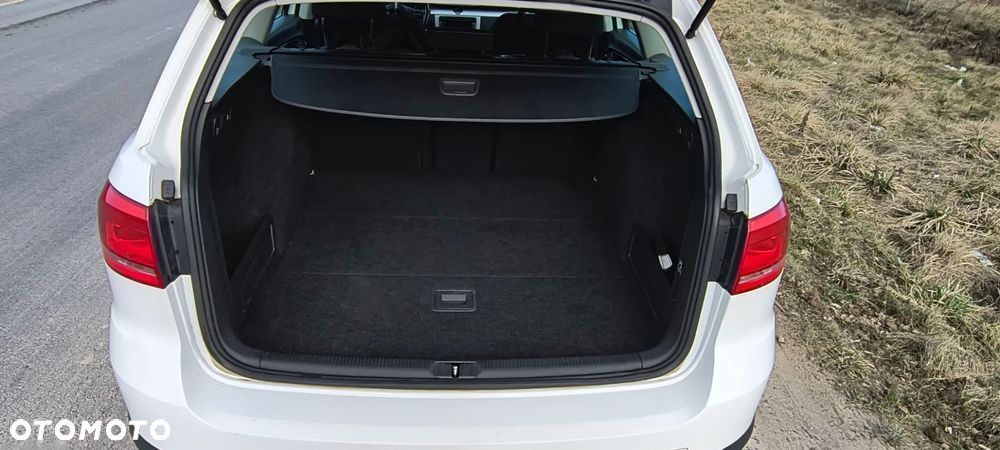 Volkswagen Passat - 7