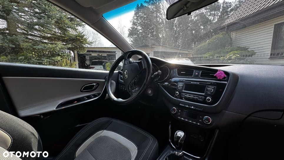 Kia Ceed 1.6 CRDi L - 10