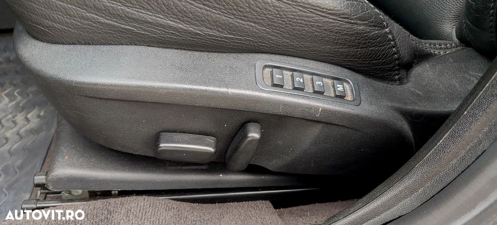 Saab 9-3 2.8 Turbo V6 Aero - 38