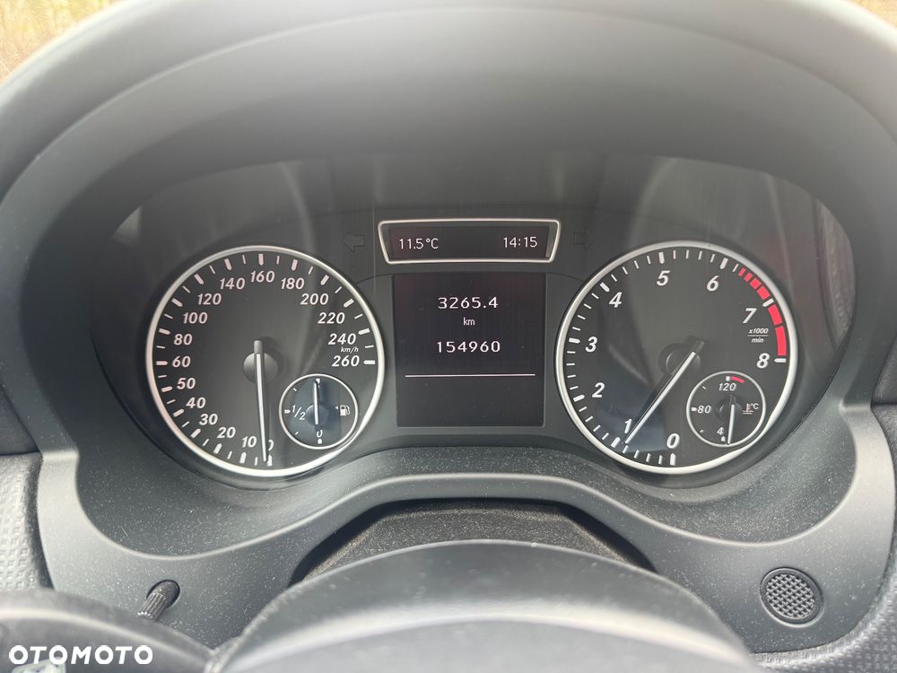Mercedes-Benz Klasa A 180 BlueEfficiency Edition - 18